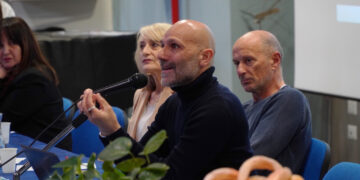 Da vent’anni racconta i flussi migratori, Malavolta: «Più conoscenza delle storie di chi scappa»