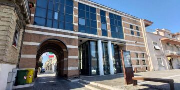 San Salvo, vietato uscire da piazza San Vitale passando sotto l’arco della Porta della Terra