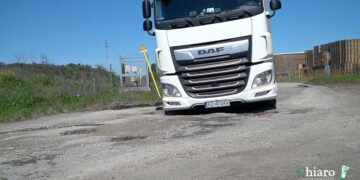 “Crateri sansalvesi”: ancora nulla di fatto. Nel frattempo i tir attraversano col brivido