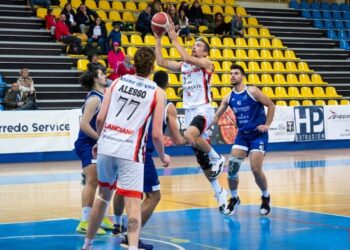La New Fortitudo ha un’altra cilindrata: l’Unibasket si arrende 94 a 75