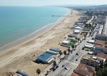 Vasto Marina, lavori in corso su spiaggia e lungomare: «Sarà risistemato anche il parcheggio alla Bagnante»