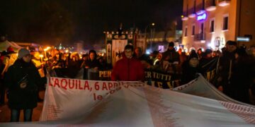 L’Aquila, la notte del ricordo delle 309 vittime con un pensiero a Turchia e Siria