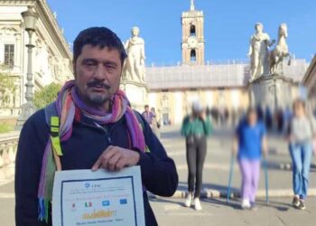 Lo scultore Giuseppe Colangelo premiato alla Biennale d’Arte di Roma