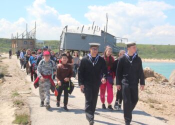 “Giornata del Mare”: a Punta Penna studenti vastesi tra faro, spiaggia e trabocchi
