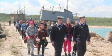 “Giornata del Mare”: a Punta Penna studenti vastesi tra faro, spiaggia e trabocchi