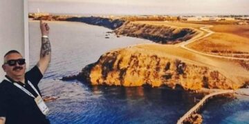 Al Seafood Expo di Barcellona è la foto di Punta Aderci a rappresentare l’Italia