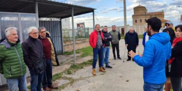 Miasmi, sit-in a Punta Penna. Residenti: «Noi abbandonati. Politici vengono solo a chiedere voti»