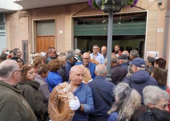 San Salvo, tanti i devoti di San Vitale in fila per i taralli benedetti