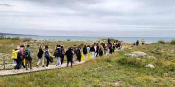 “Spiagge e fondali puliti”, gli studenti di San Salvo raccolgono e schedano i rifiuti