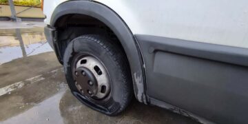 Raid al multipiano di Vasto: decine di gomme di auto a terra