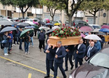 «Ciao mister, ci hai reso persone migliori, porteremo nel cuore il tuo sorriso»