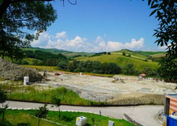 Nel cantiere del biodigestore del Civeta: qui si produrranno 3,9 milioni di metri cubi di metano