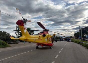 Scontro tra 4 auto: 3 feriti, tra cui un bambino di 5 mesi
