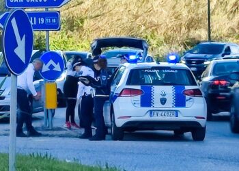 Perde il controllo dell’auto e si scontra contro un altro veicolo: un ferito a San Salvo