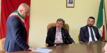 “Tour” di Marsilio nell’entroterra vastese: tappe a Furci, San Buono e Roccaspinalveti