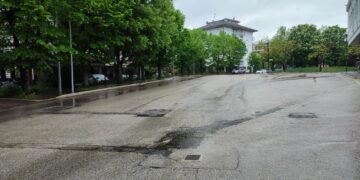 Aggressione al quartiere San Paolo, 14enne colpito alla testa con un martello