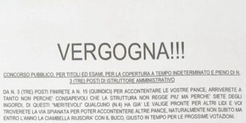 Volantino pieno di insulti annuncia vincitori del concorso, Menna sporge querela
