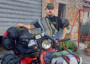 Dall’Abruzzo a Capo Nord in vespa: l’avventura di Luca De Laurentiis