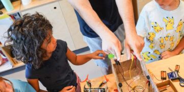 Dalla robotica allo storytelling, una nuova esperienza che unisce digitale e tradizione abruzzese