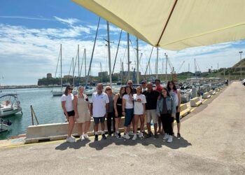 Gli studenti di San Salvo a lezione di vela con il Circolo nautico di Vasto