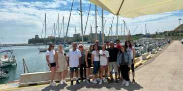 Gli studenti di San Salvo a lezione di vela con il Circolo nautico di Vasto