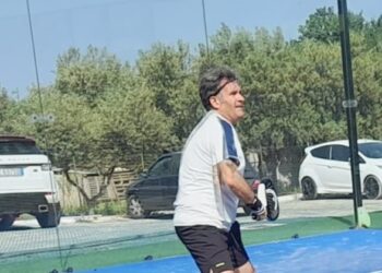 Ha un malore mentre va a lavoro, impiegato muore davanti alla Pilkington