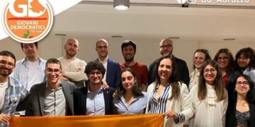 Giovani Pd al vescovo: famiglie non solo con madre e padre, ma quelle che amano