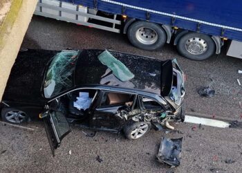 Suv piomba sulle auto in coda in A14, ci sono feriti. «Il conducente è fuggito a piedi»