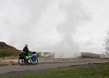 Il vastese Simone Marchesani “alla scoperta” dell’Islanda in bici: 1.536 km tra scenari mozzafiato