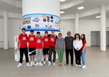 Gli studenti del corso “Management dello Sport” si qualificano bagnini di salvataggio