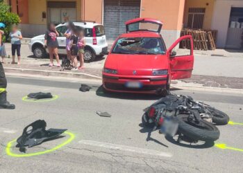 Scontro tra auto e moto a San Salvo, due feriti in ospedale