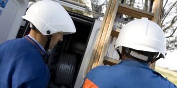 Black out, Menna: «Causati da caldo e sovraccarichi, ho sollecitato l’Enel per una centrale unica»