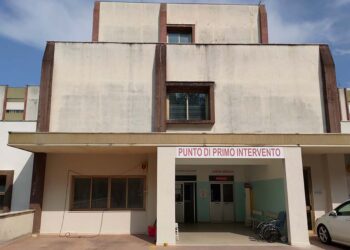 Primi effetti dei tagli Asl: pazienti trovano il Ppi chiuso. Chieffo diffida: «Pronto a denunciare»