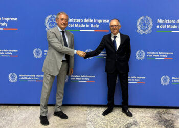 Vertice Urso-Tavares (Stellantis): «Un “accordo di transizione” per tutelare la produzione italiana»