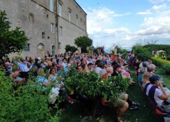 15 scrittori e musicisti nella cornice dei Giardini d’Avalos: parte il festival “Vasto d’Autore”