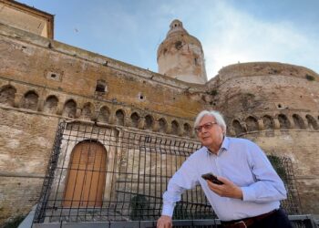 Sgarbi a Vasto: «Città meravigliosa, non sapevo avesse tanti tesori»