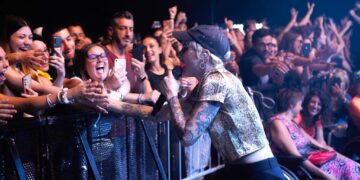 Quanto hanno speso i Comuni per i concerti gratuiti da “pienone”: guidano i Coma Cose