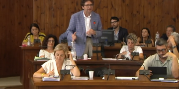 Consiglio comunale, scontro su zona industriale e terminal bus