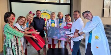 «Grazie per il costante impegno», la Horse Men Team omaggia Ricoclaun, Caritas e Lory a Colori