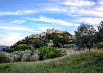 “Un Viaggio senza Tempo”: l’11 agosto Fresagrandinaria incontra i suoi emigranti