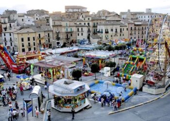 Feste di settembre, le giostre tornano in piazza D’Amico