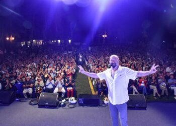 Torna Adriatica Cabaret, risate sotto il cielo delle Torri Montanare