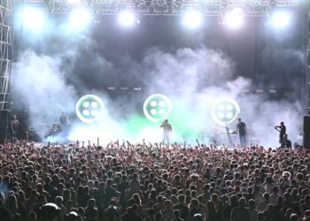 Lazza fa ballare il Parco Villa delle Rose