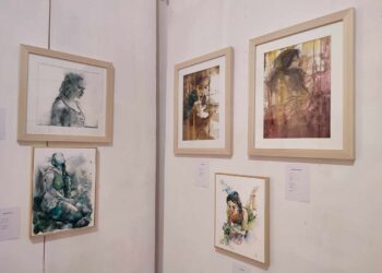 Figure delicate e sfumature: la mostra di Francesca Pracilio rapisce gli occhi