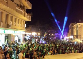 Il comico Alberto Farina per l’8ª edizione di Nottambula. Il 12 agosto “Abbraciamoci”