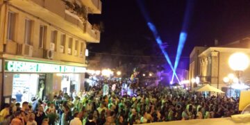 Il comico Alberto Farina per l’8ª edizione di Nottambula. Il 12 agosto “Abbraciamoci”