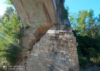 Distacco di un pilone, chiuso al traffico il ponte sul Treste della Sp 162