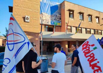 Il Csa convoca nuova assemblea della polizia locale durante il concerto di Irene Grandi, è scontro