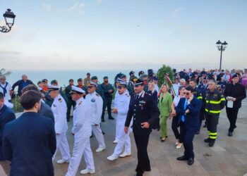 La Brigata “San Marco” ricorda i caduti vastesi e il 97° anniversario dell’Anmi
