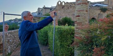 Casini a Vasto: «Che posto meraviglioso. Se fosse in America, sarebbe il più visitato»